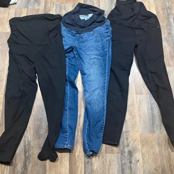 Maternity Clothes Lot - Picture 2 of 8